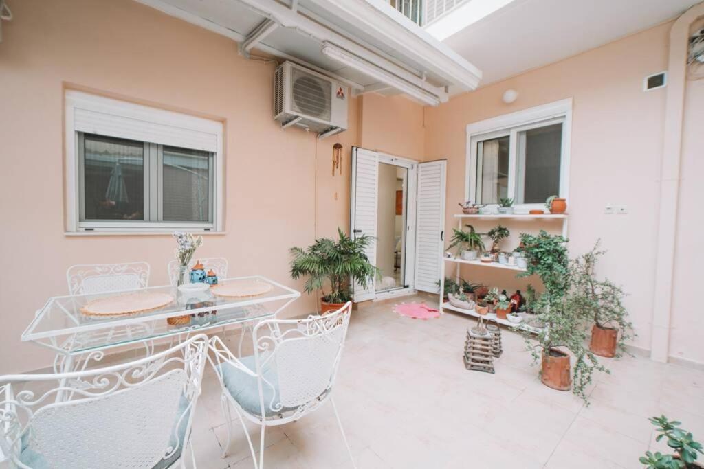 Debbies House Apartment Kalamata Exterior foto